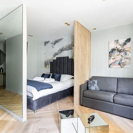 Neuilly/Paris :Magnifique Appartement 4P Exterior foto