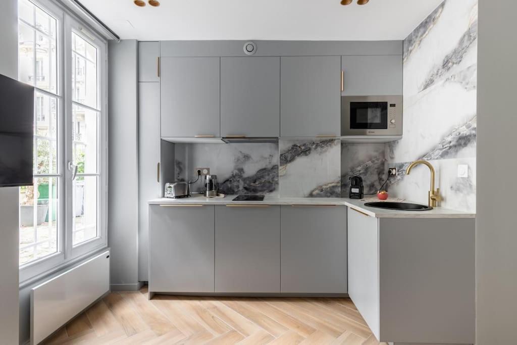 Neuilly/Paris :Magnifique Appartement 4P Exterior foto